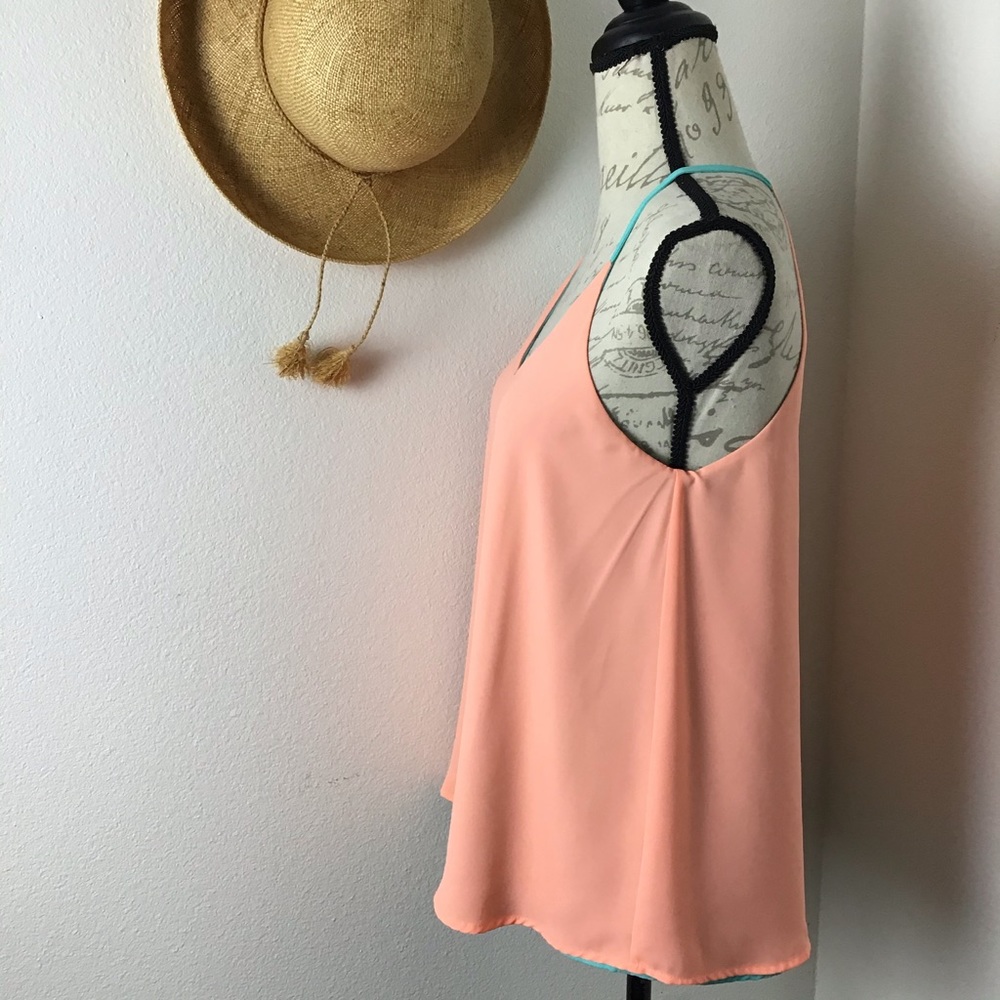 Reversible Double Layer Tank - Picture 2 of 8
